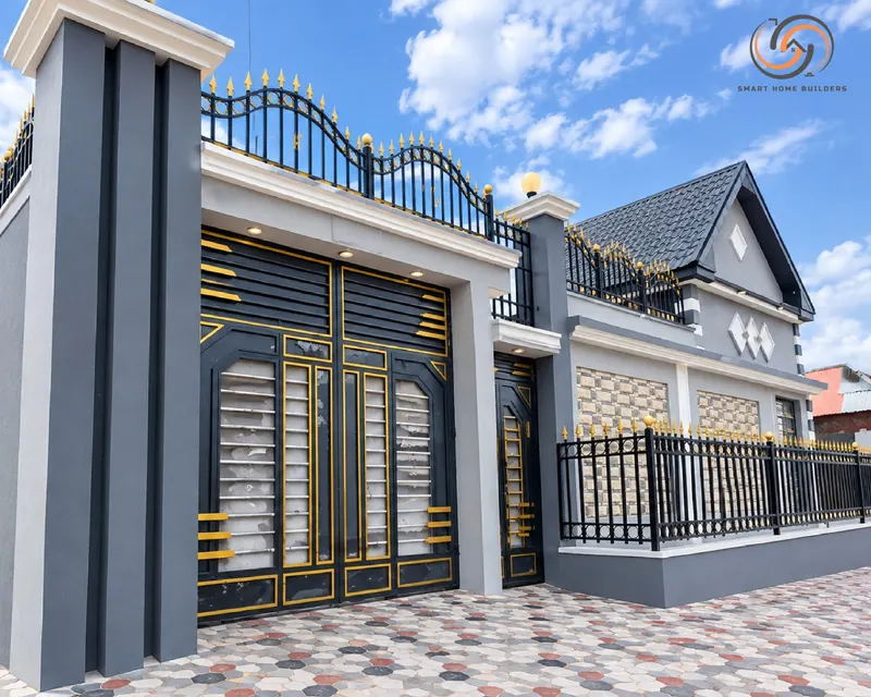 Family house with feature gate