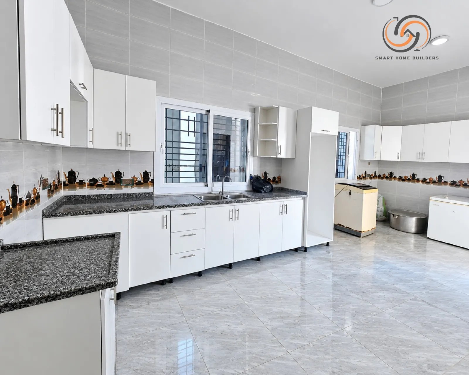 Fitted kitchen